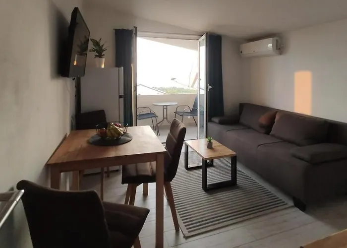 Matej 3 Apartment Zadar